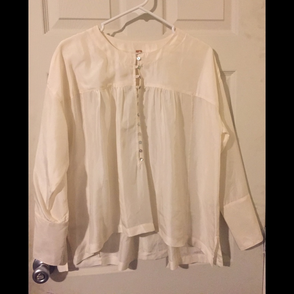 Free People NWOT Size Small Silk Blouse
